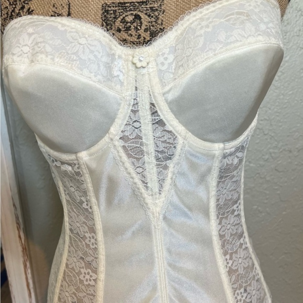 Bustier Ivory Corset